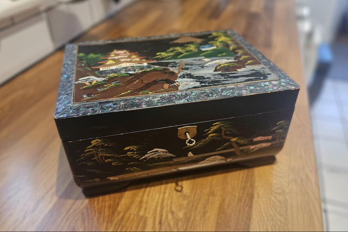 Mid Century Vintage Japanese Lacquer Wooden Cantilever Jewellery Box